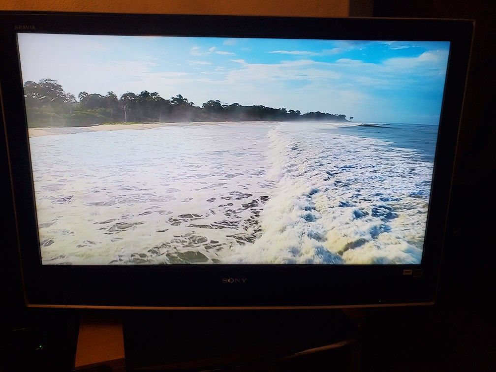TV 40" Sony Bravia $40