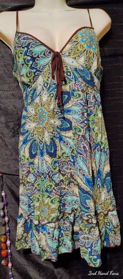 Cute floral summer mini-dress