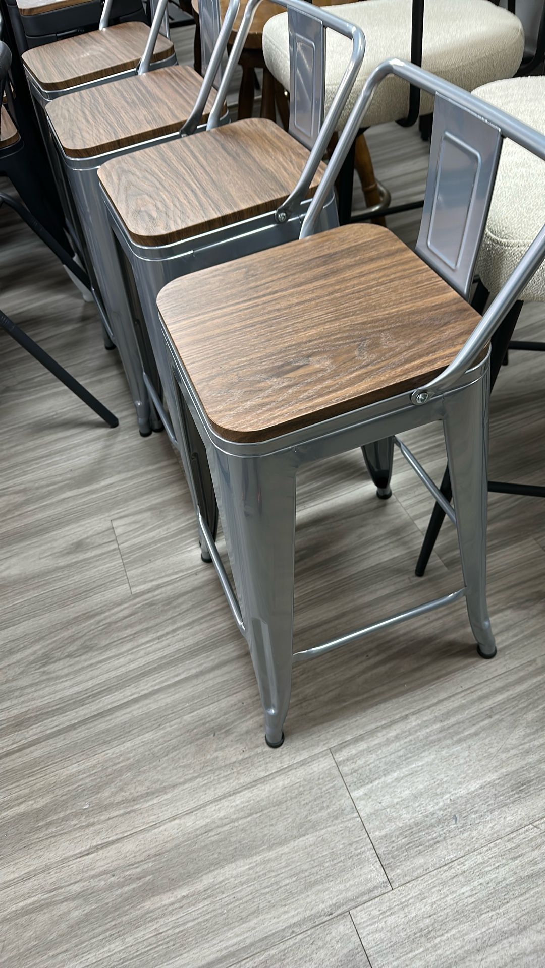 Set Of 4 Metal Bar Stools Or Chairs Metal And Wood