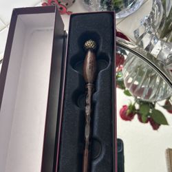 OLLIVANDERS  Universal Studios Wizarding World of Harry Potter Magical Wand