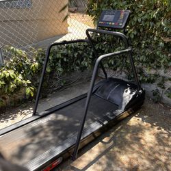 Star Track Treadmill 
