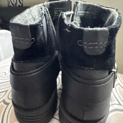 Women's orthopedic boots, size 9