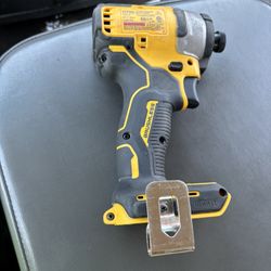 1/4 20v Dewalt Atomic Series Impact 