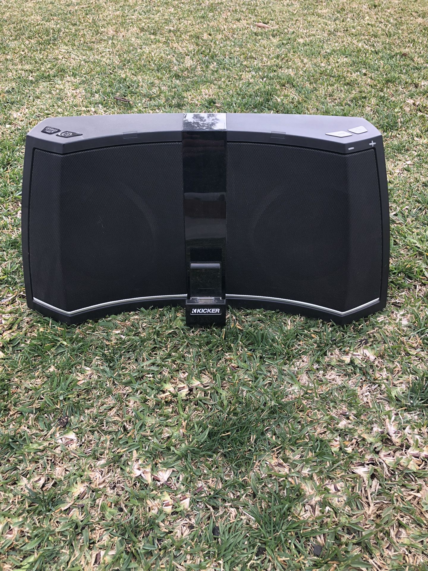 Kicker Amphitheater Bluetooth Speaker IK5BT2