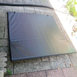 Toneu Cover For 5'5, 5'7 Foot Truck Bed