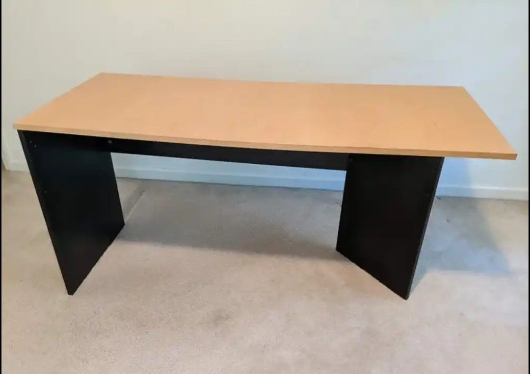 Brand New Ikea Desk Excellent Condition Student Special FREEE Delivery
