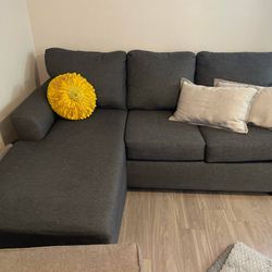Beautiful Well-loved Sectional In Gray Fabric