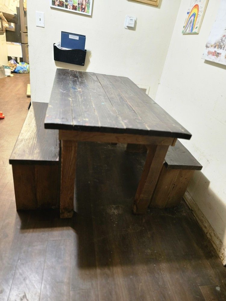 Farmhouse Table With Bench Seating