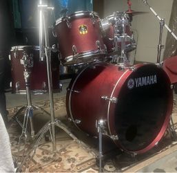 Yamaha stage custom  read full description below.