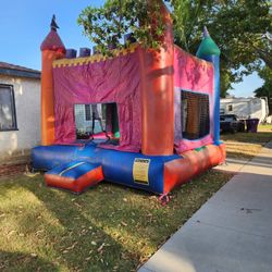 Castle Bounce House 