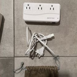 International Power Adapter