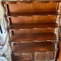 Elegant Wooden Bookshelf