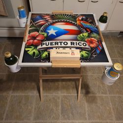 Dominoes Table,  Mesa Para Juego De Dominoes 