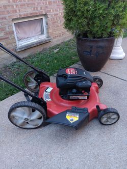 YARD MACHINES GAS LAWMOWER