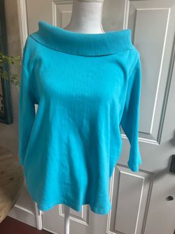 Rafaella Teal colored ribbed neckline detailed top. Size 1X