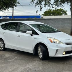 2013 Toyota Prius V