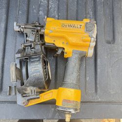 Dewalt Roof Gun