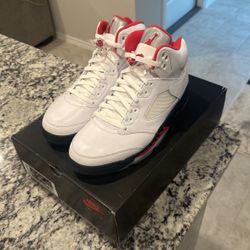 Brand New Jordan Fire Red 5s Size 8.5