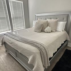King Bed Set / Mattress / Box Spring 