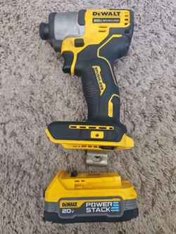 DeWalt 20V Brushless Impact Driver with PowerStack Battery