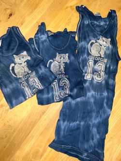 18 cotton tanks