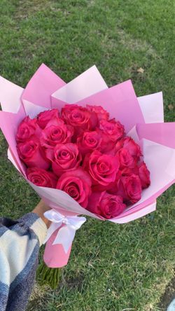 25 Rose Bouquet With Free Mother’s Day Ribbon/Topper!
