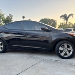 Hyundai Elantra 2011