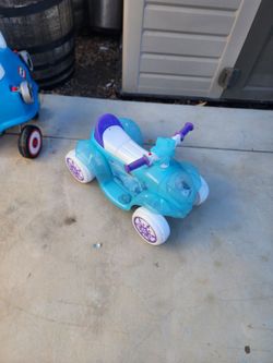 Car toy princess froze