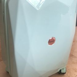 NEW Carry On Luggage W/ TSA Locks & 360 Spinner Wheels, 20 Inch Carry On Suitcase !