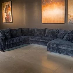 S320 Texan Black 4pcs Sectional
