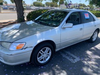 Toyota camry CE 2001