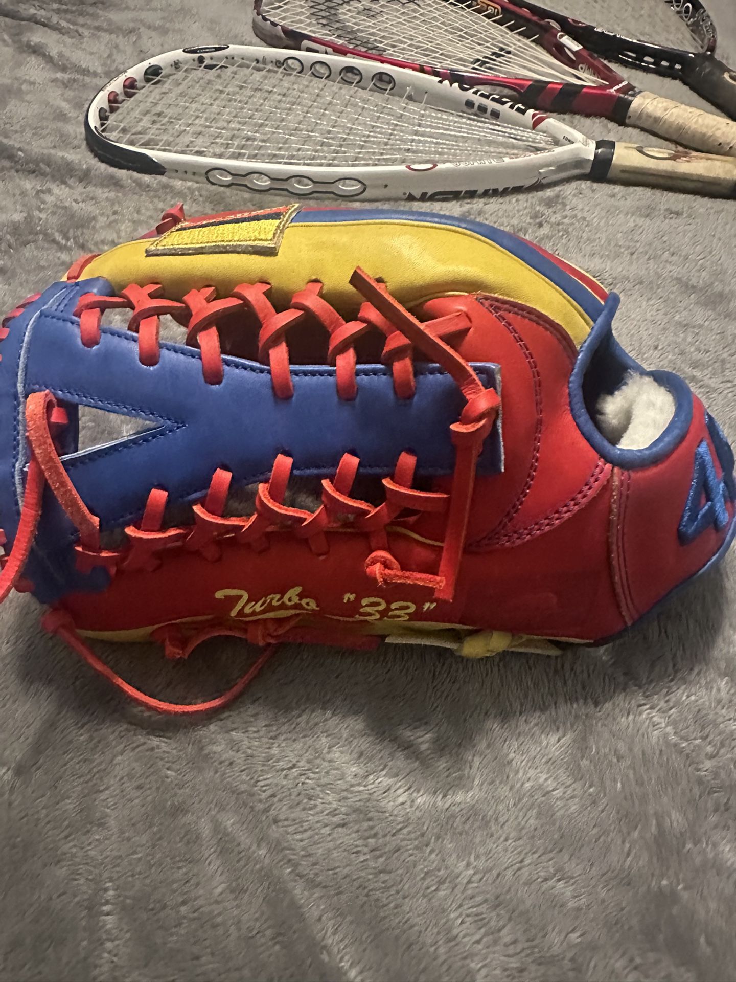 44 Baseball Glove 12.75β OF Colombia π¨π΄
