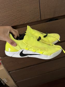 Nike KOBE A.D. NXT Volt Size 9.5