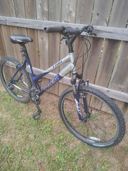 Trek 3700 step thru frame mtb