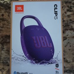 JBL Clip 5 
