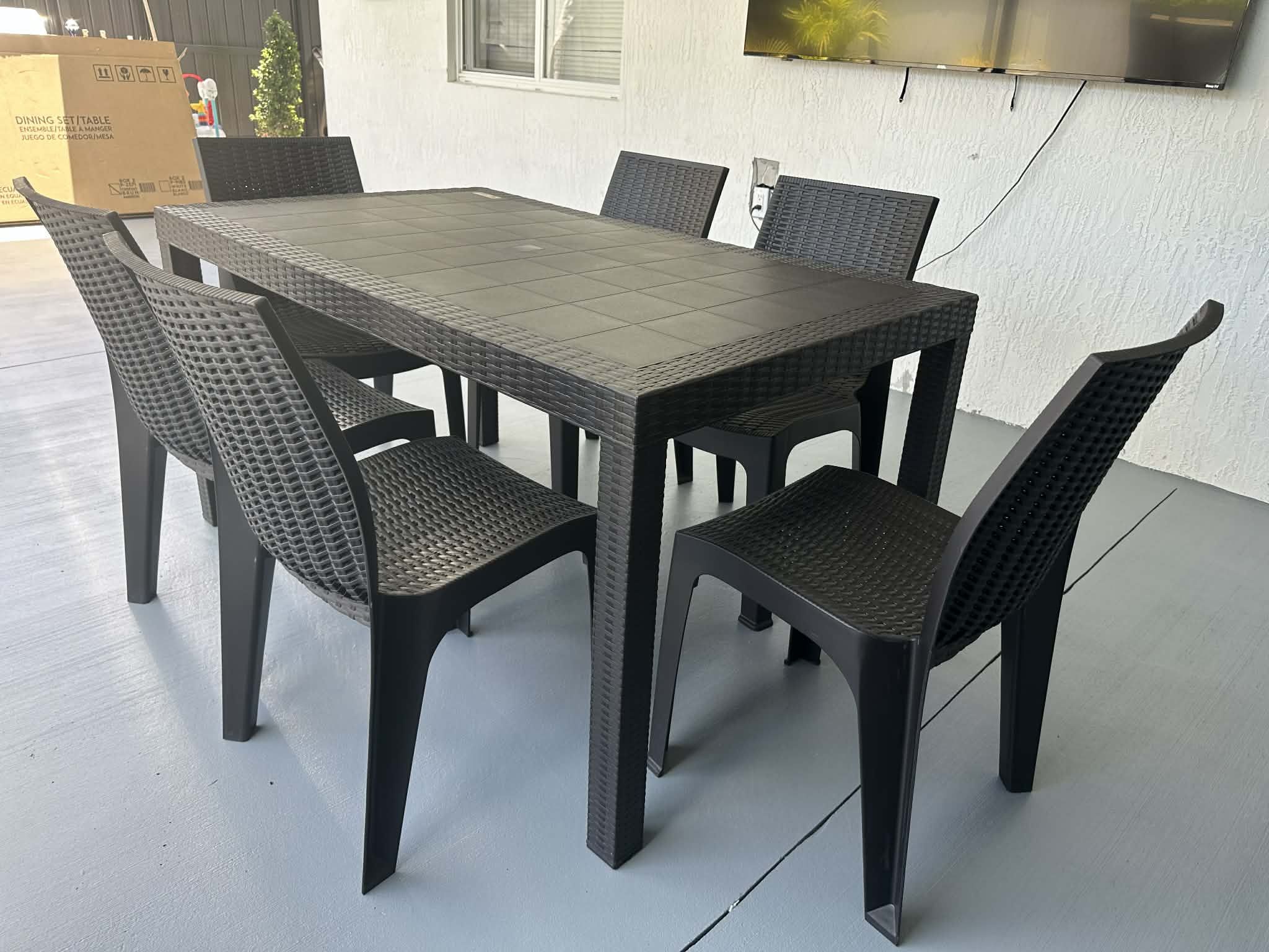 Beautiful DINING TABLE SET 6 chairs wood NEW indoor/outdoor patio