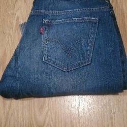 Levis 515 Capri Jeans..size 12/14 Womens..good Condition!