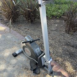 Sunny Health & Fitness Row Machine