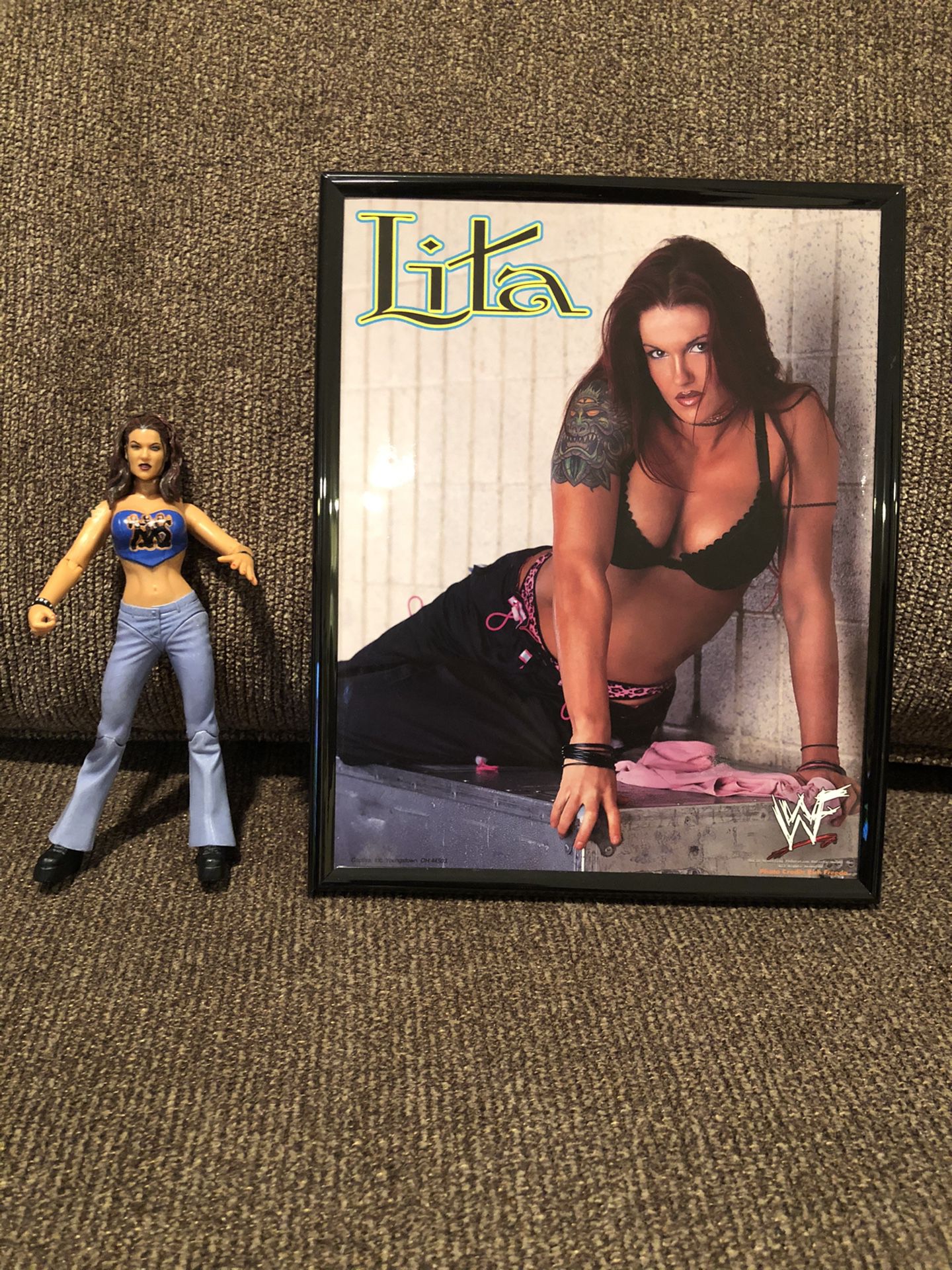 Lita WWE / WWF Wrestling Action Figure and 8x10 Photo