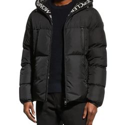 Moncler Men's Montcla Logo-Hood Puffer Jacket