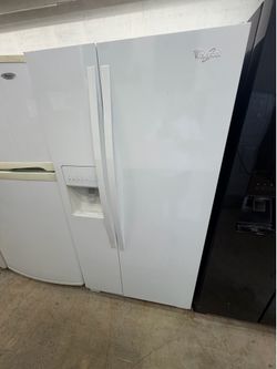 Side by side whirlpool refrigerator 33 inch w