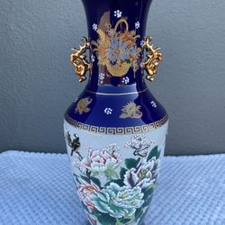 Antique Vase 🏺 