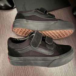 10.5C Toddler Vans