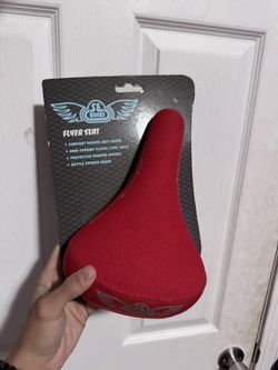 brand new lightning bolt se seat