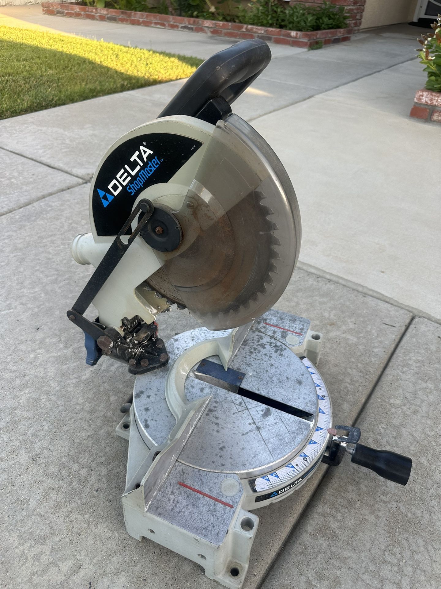 Delta Miter Saw
