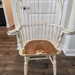 White Shabby Chic Wooden Captain's Chair