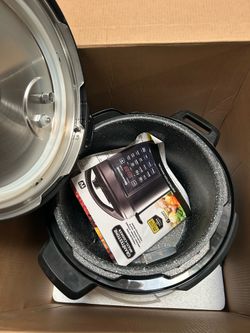 Pressure cooker. Crock pot. Food cooker