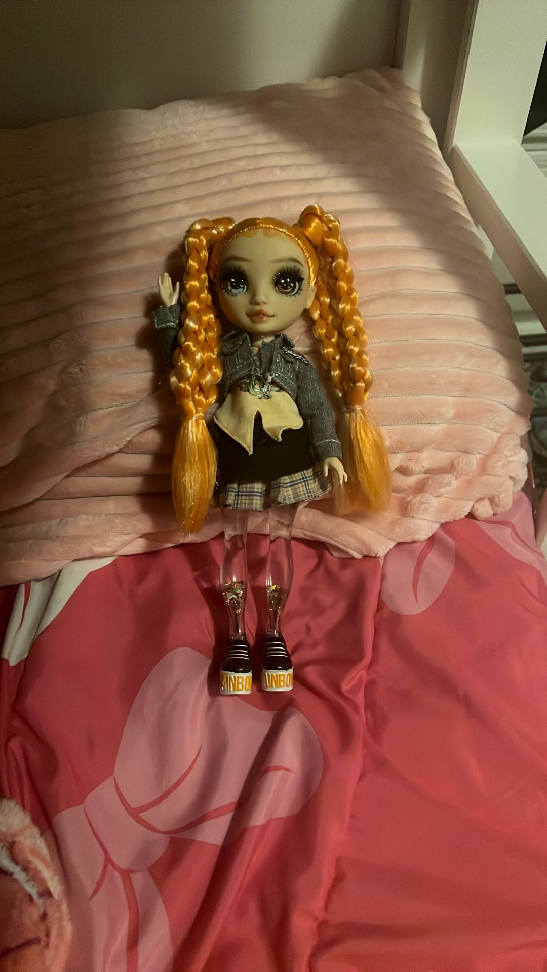Selling Royale high doll For 59$dollars