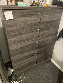Dresser 5 Drawer