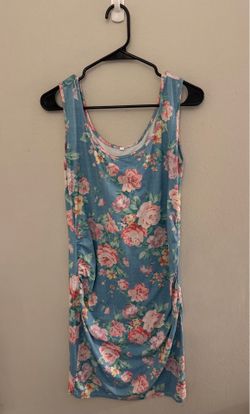 Bundle of 4 maternity dresses